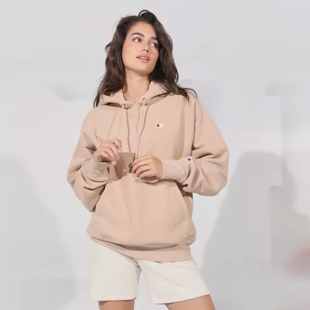 Champion Reverse Weave Classic Logo Patch Sweatshirt in Tan